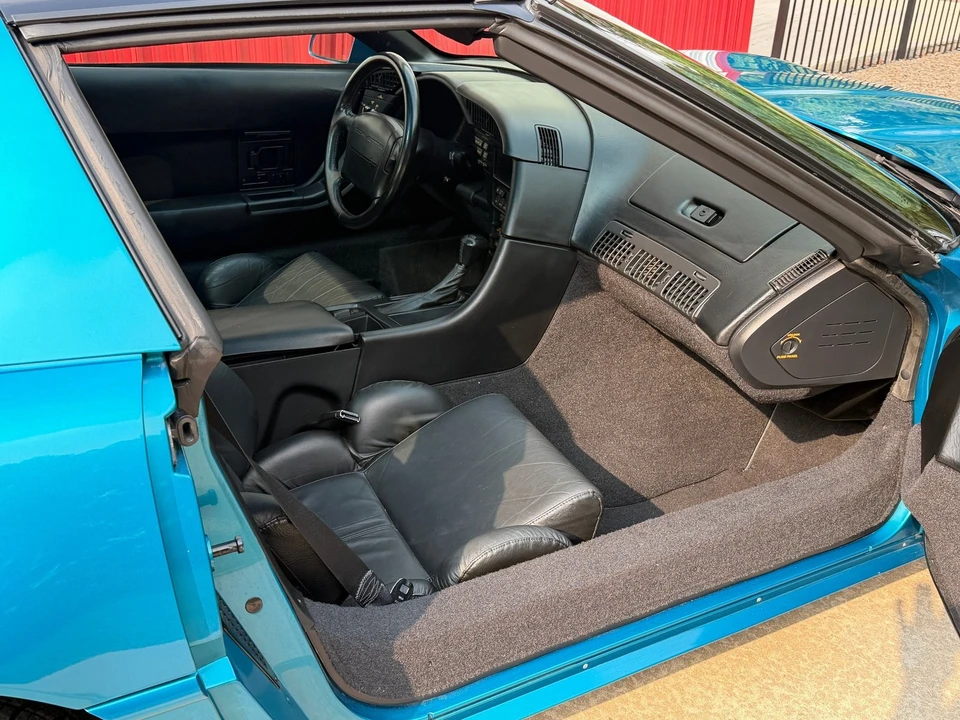 1992 Chevrolet Corvette C4 - Image 10 of 31