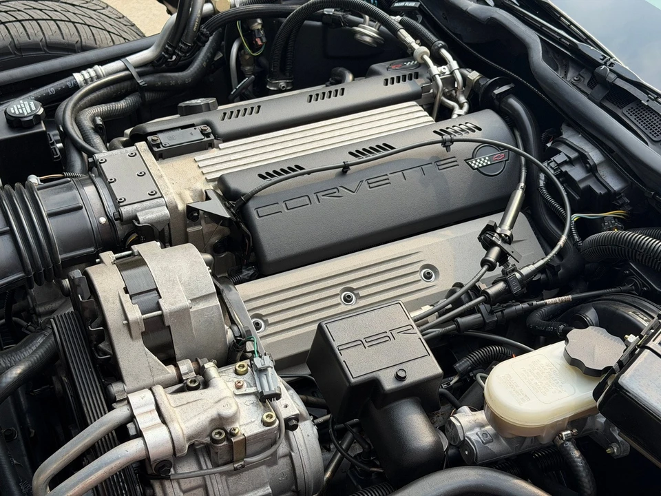 1992 Chevrolet Corvette C4 - Image 21 of 31