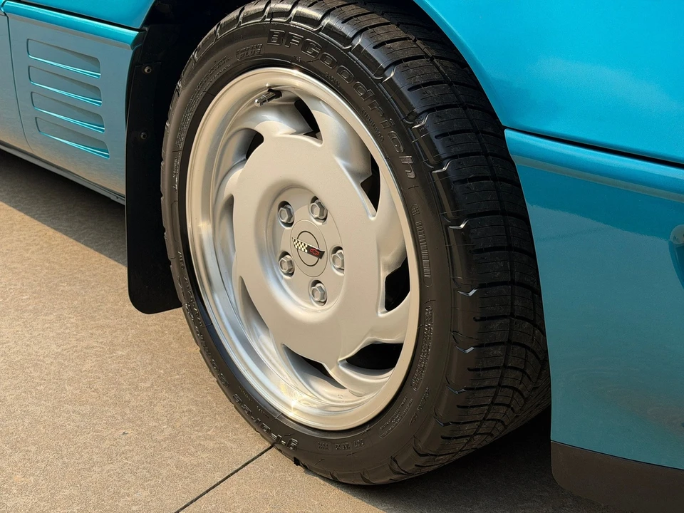1992 Chevrolet Corvette C4 - Image 16 of 31