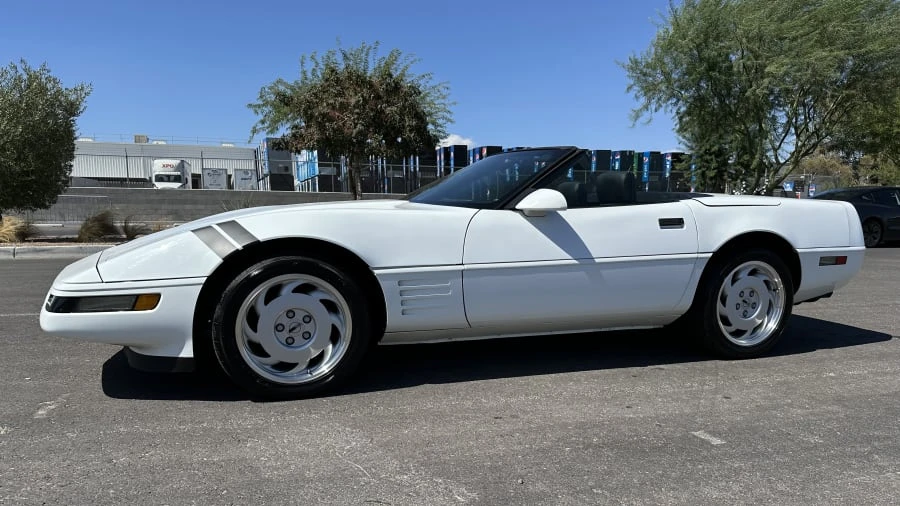 1992 Chevrolet Corvette C4 - Image 24 of 31