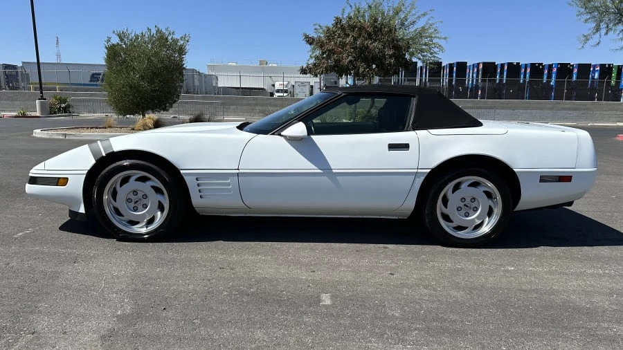 1992 Chevrolet Corvette C4 - Image 2 of 31