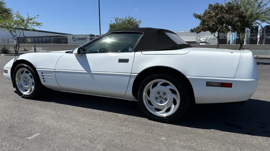 1992 Chevrolet Corvette C4 - Image 14 of 31