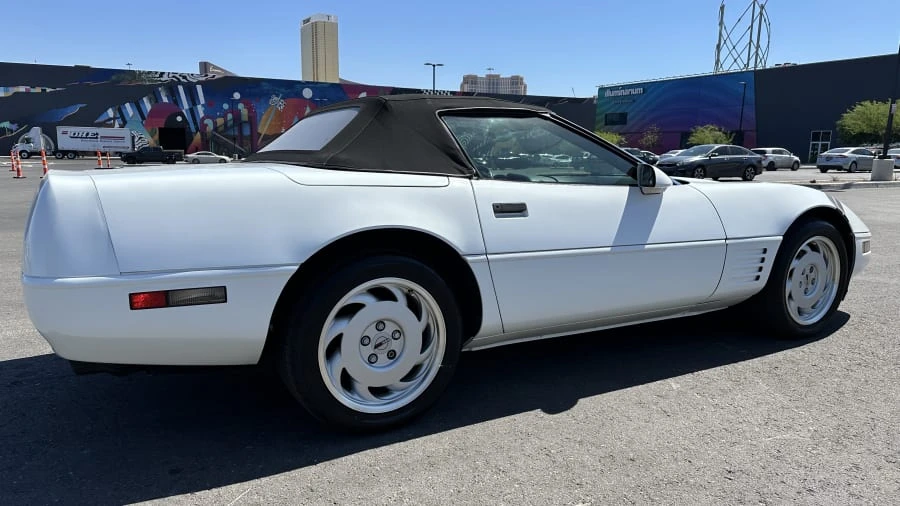 1992 Chevrolet Corvette C4 - Image 17 of 31