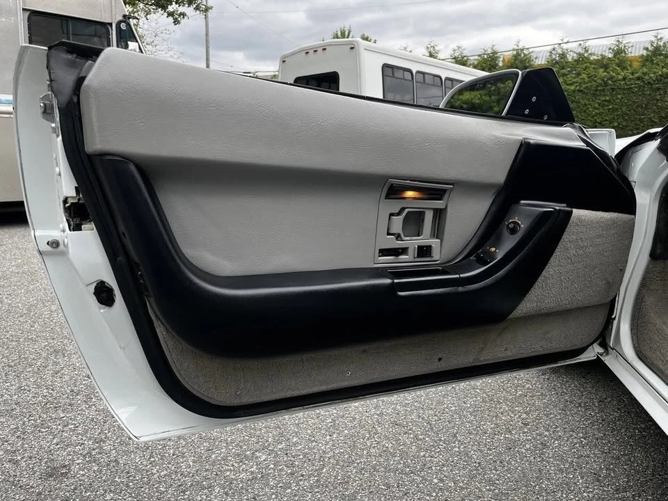 1992 Chevrolet Corvette C4 - Image 13 of 20