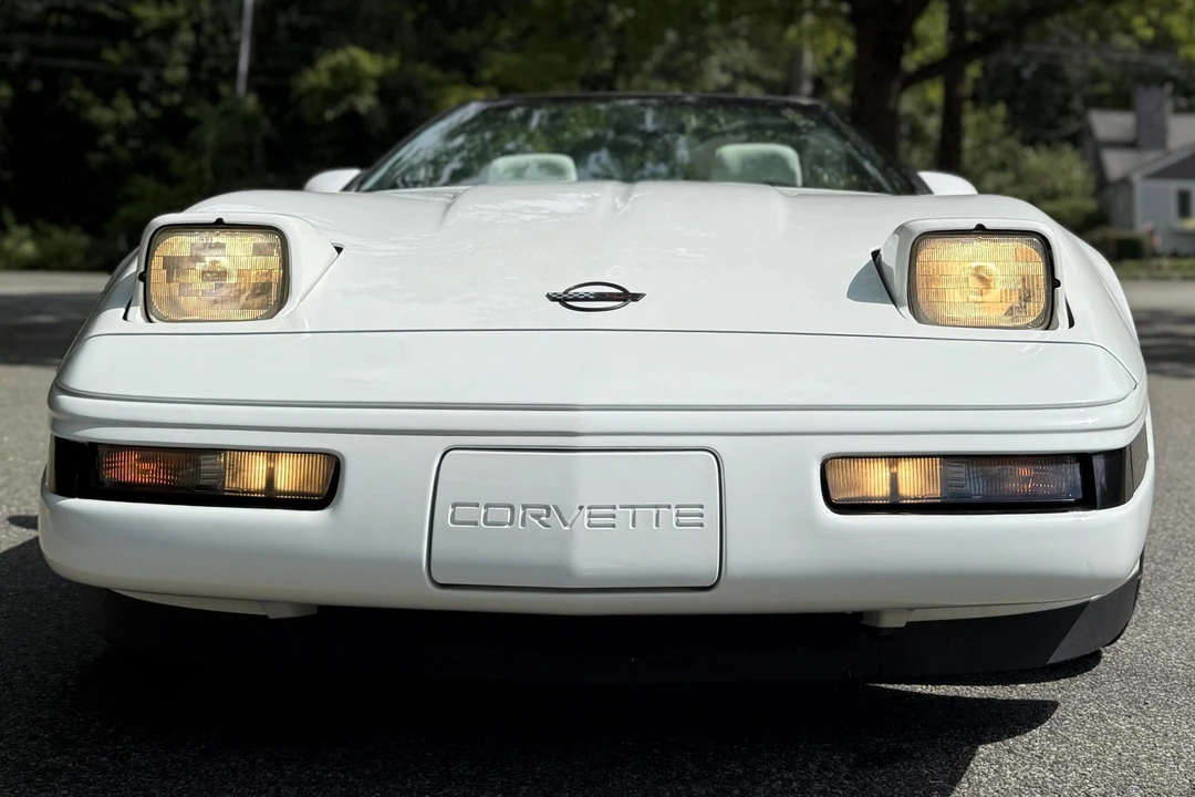 1992 Chevrolet Corvette C4 - Image 2 of 31