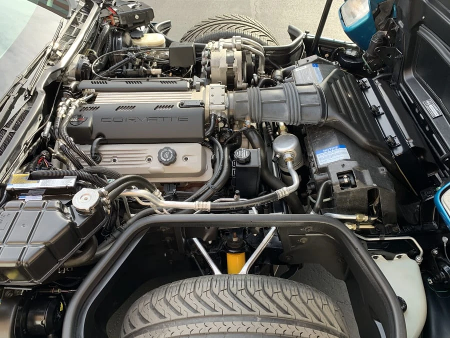 1992 Chevrolet Corvette C4 - Image 6 of 10
