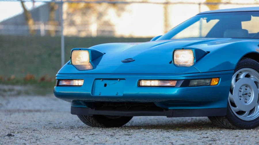 1992 Chevrolet Corvette C4 - Image 16 of 31