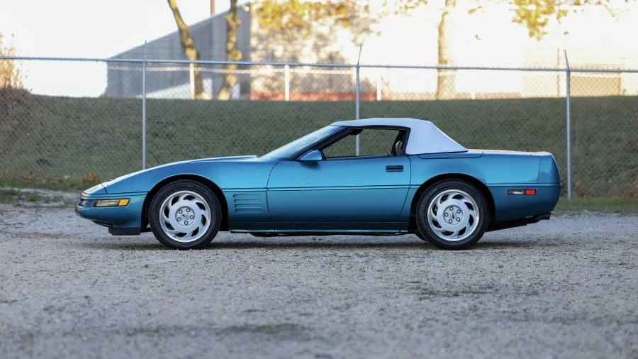 1992 Chevrolet Corvette C4 - Image 14 of 31