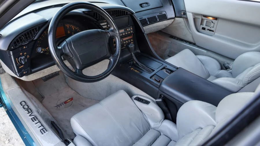 1992 Chevrolet Corvette C4 - Image 27 of 31