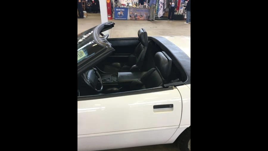 1992 Chevrolet Corvette C4 - Image 2 of 3