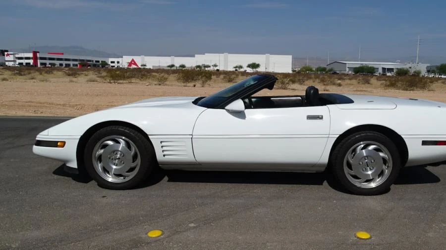 1992 Chevrolet Corvette C4 - Image 2 of 13