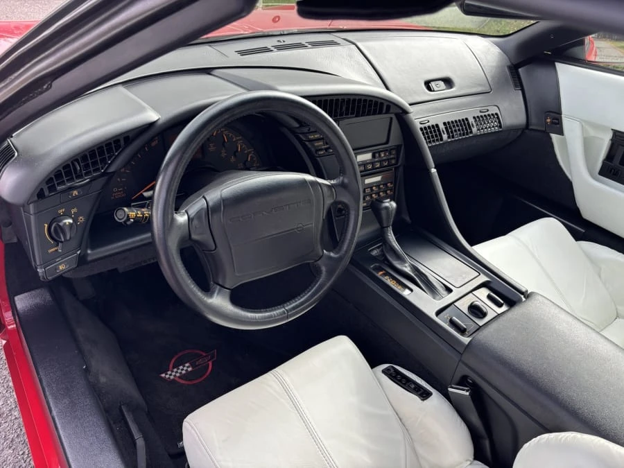 1992 Chevrolet Corvette C4 - Image 11 of 24