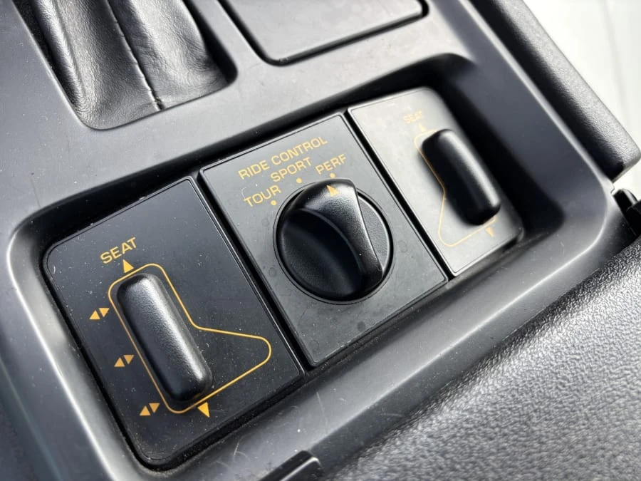 1992 Chevrolet Corvette C4 - Image 18 of 24