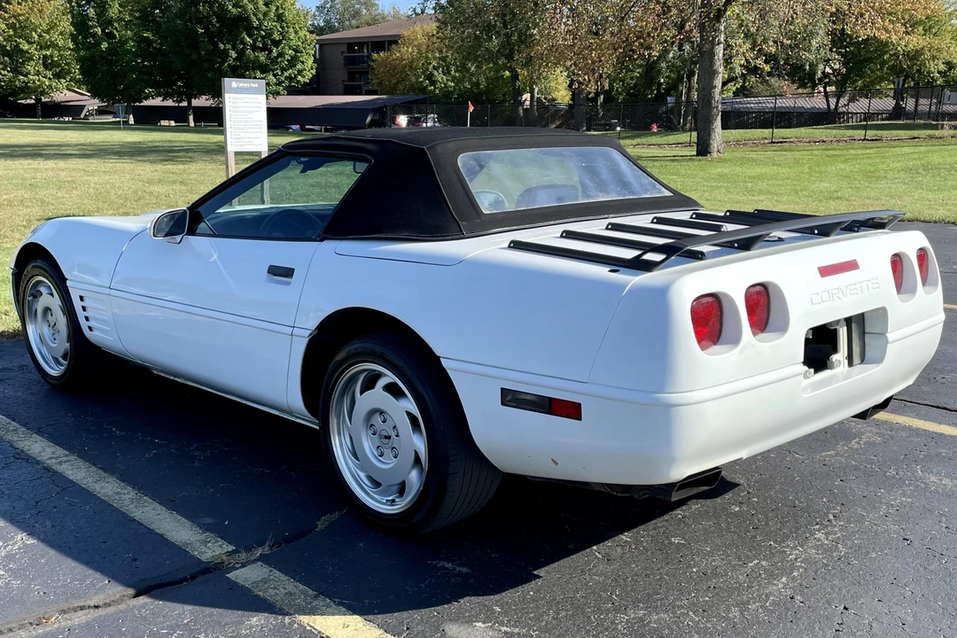 1992 Chevrolet Corvette C4 - Image 11 of 31