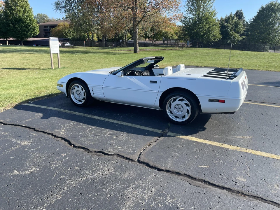1992 Chevrolet Corvette C4 - Image 10 of 31