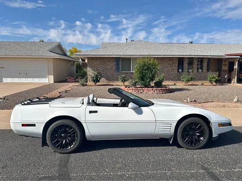 1992 Chevrolet Corvette Convertible 2D