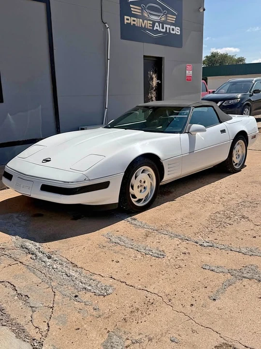 1992 Chevrolet Corvette C4 - Image 1 of 9