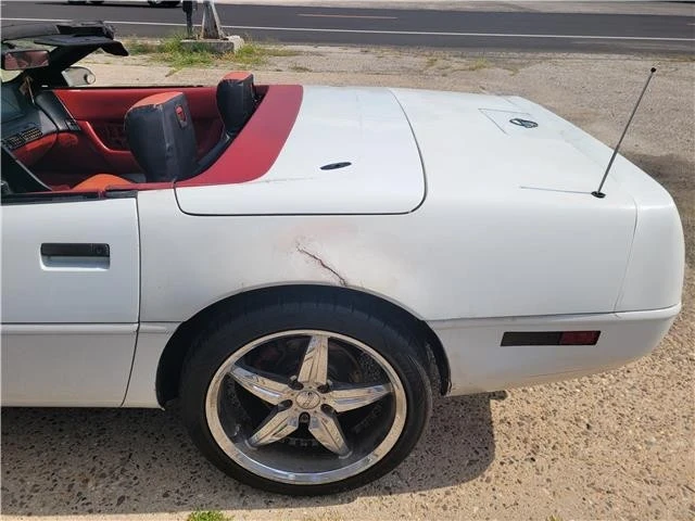 1992 Chevrolet Corvette C4 - Image 18 of 21