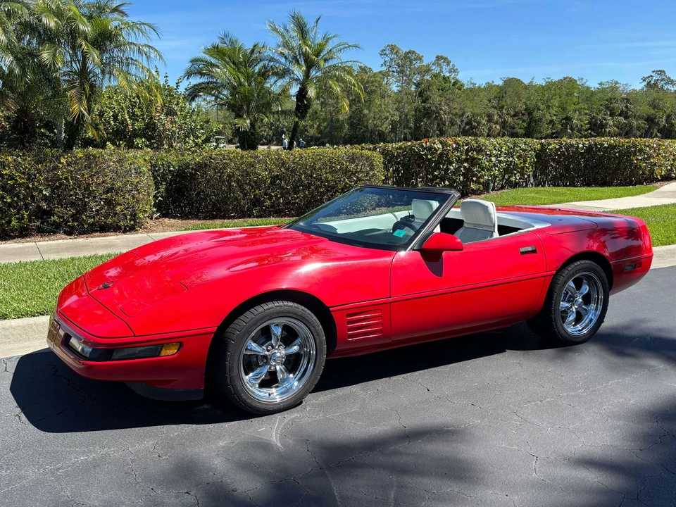 1992 Chevrolet Corvette C4 - Image 2 of 31