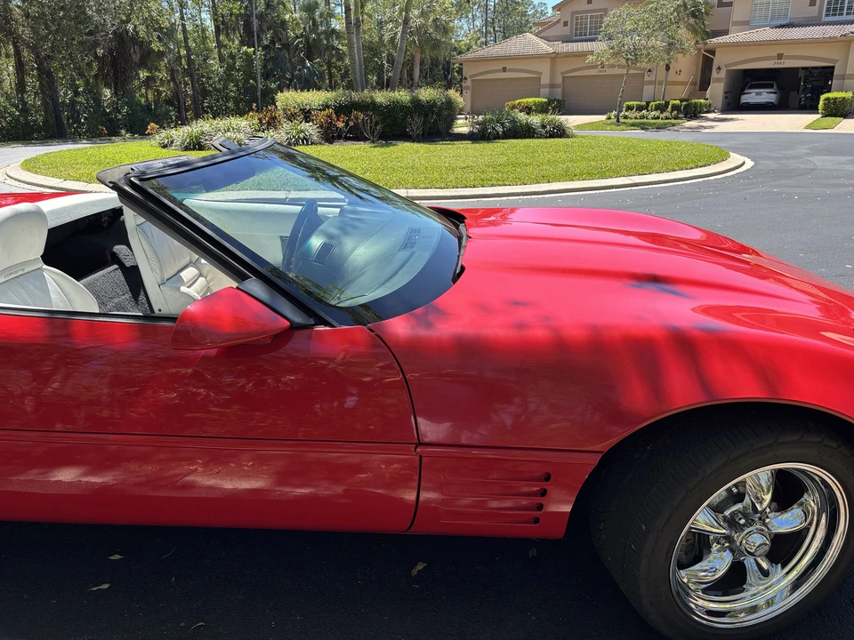 1992 Chevrolet Corvette C4 - Image 24 of 31