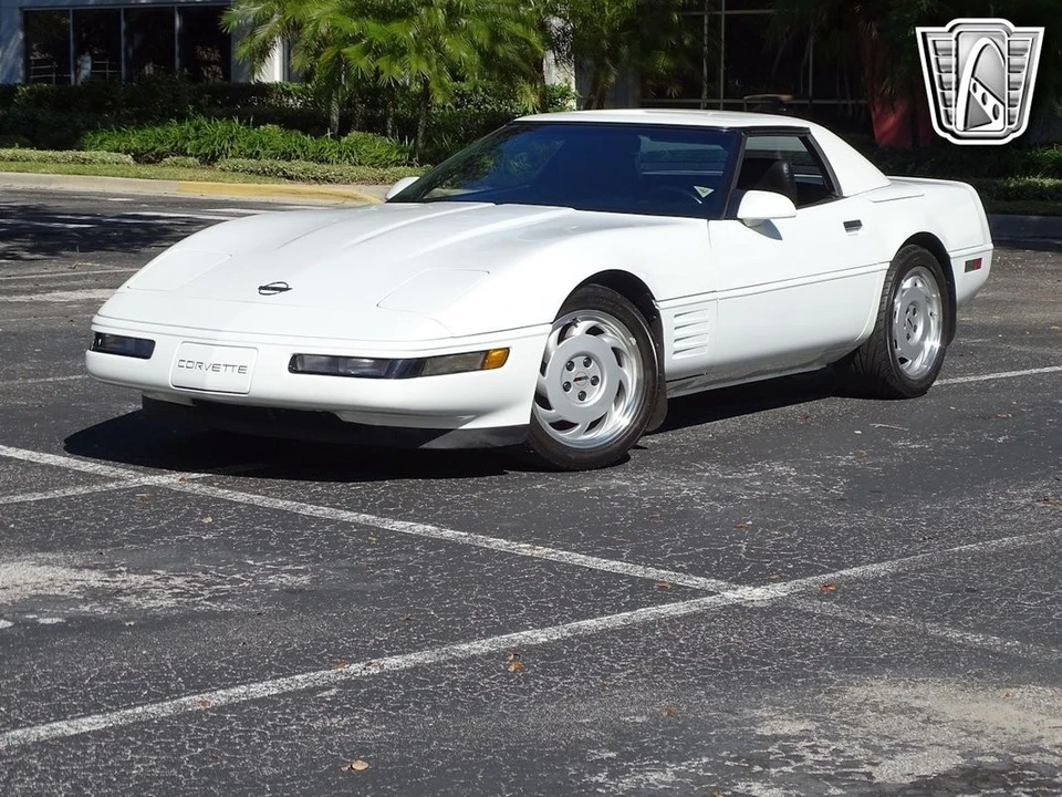 1992 Chevrolet Corvette C4 - Image 10 of 12