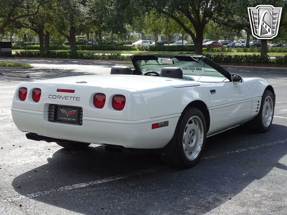 1992 Chevrolet Corvette C4 - Image 17 of 21