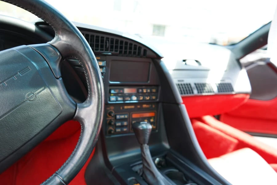 1992 Chevrolet Corvette C4 - Image 24 of 30