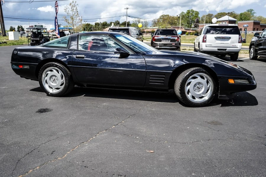 1992 Chevrolet Corvette C4 - Image 2 of 30