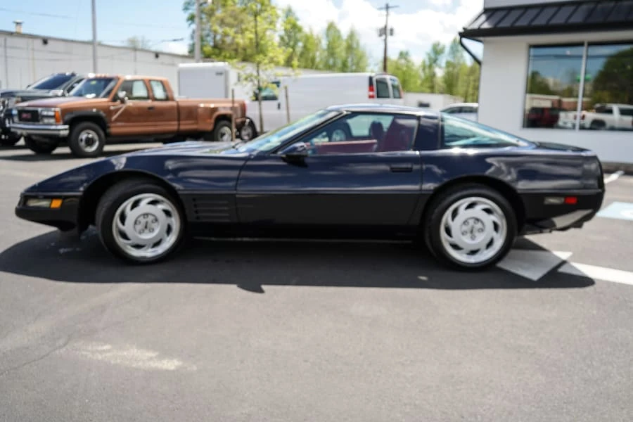 1992 Chevrolet Corvette C4 - Image 16 of 30
