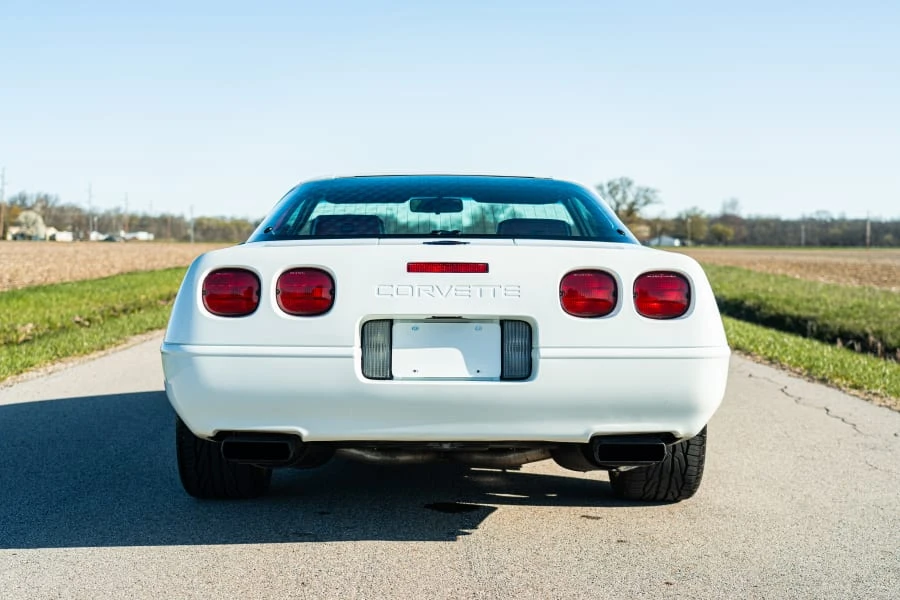 1992 Chevrolet Corvette C4 - Image 19 of 31