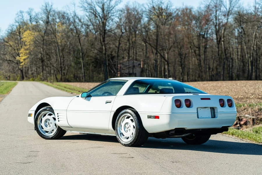 1992 Chevrolet Corvette C4 - Image 25 of 31
