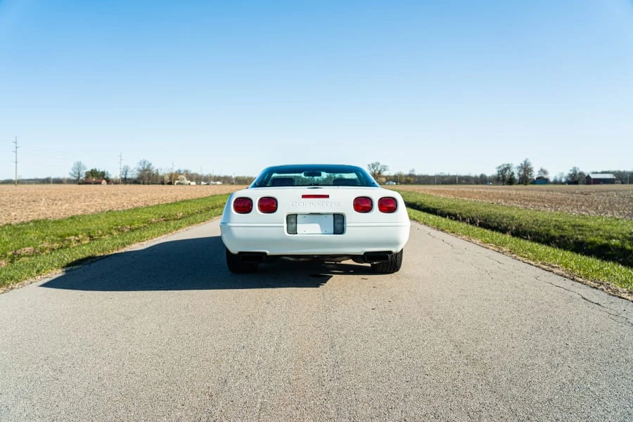 1992 Chevrolet Corvette C4 - Image 24 of 31