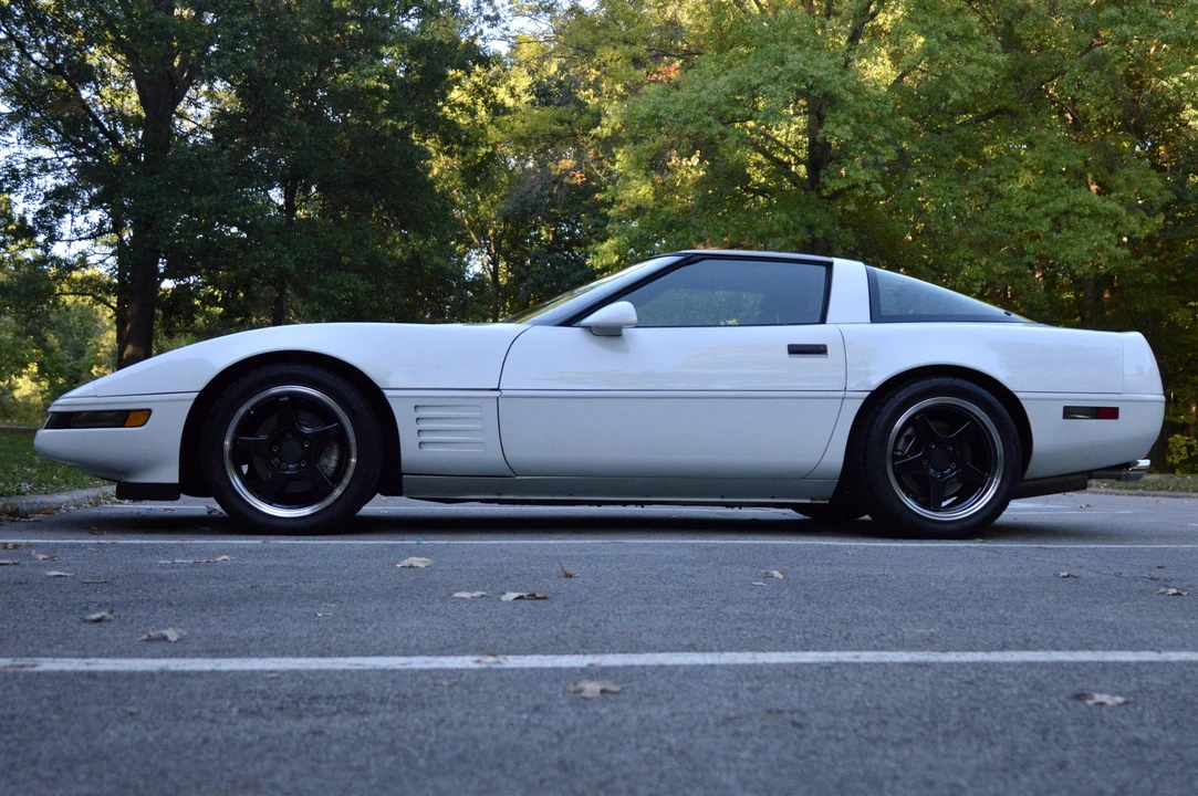 1992 Chevrolet Corvette C4 - Image 10 of 31