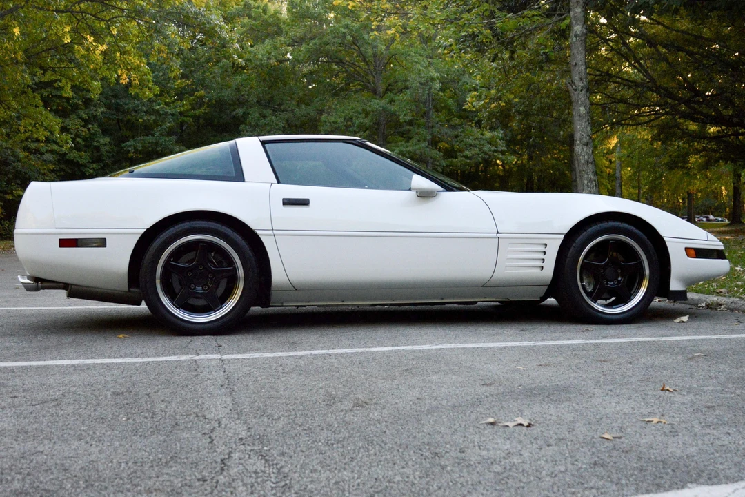 1992 Chevrolet Corvette C4 - Image 3 of 31