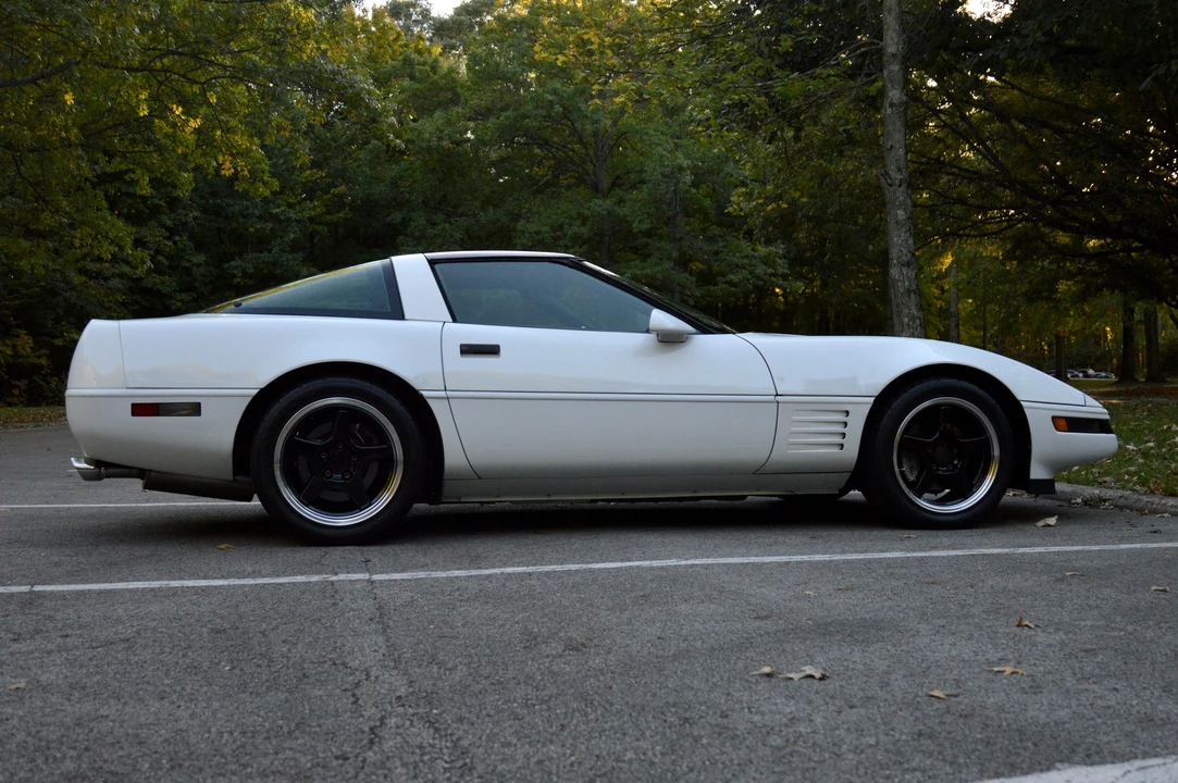 1992 Chevrolet Corvette C4 - Image 21 of 31