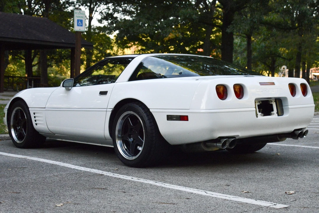 1992 Chevrolet Corvette C4 - Image 4 of 31