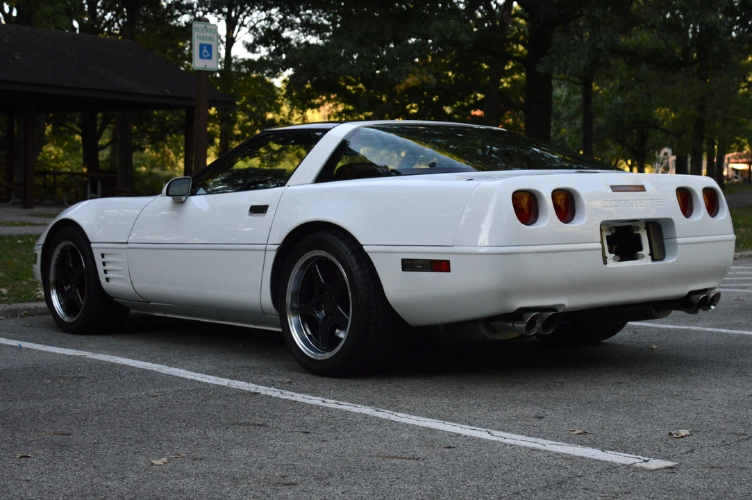 1992 Chevrolet Corvette C4 - Image 12 of 31