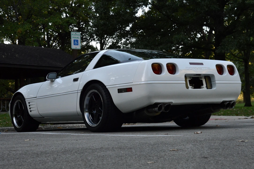1992 Chevrolet Corvette C4 - Image 13 of 31