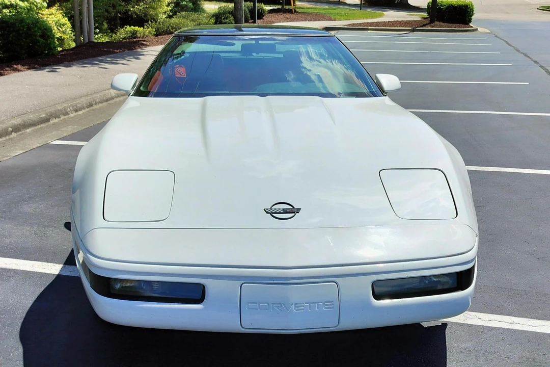 1992 Chevrolet Corvette C4 - Image 2 of 31