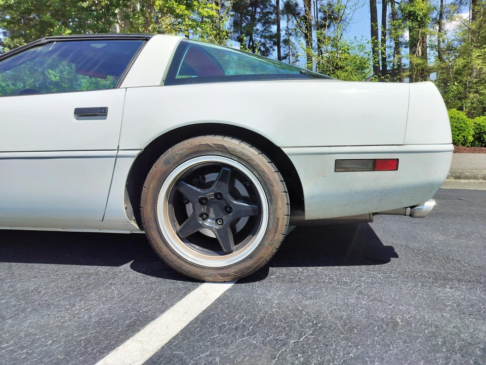 1992 Chevrolet Corvette C4 - Image 13 of 31