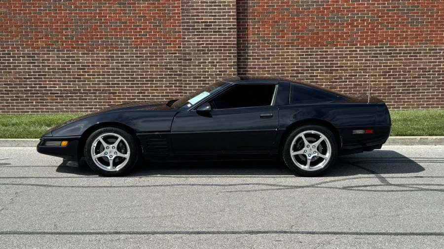 1992 Chevrolet Corvette C4 - Image 2 of 8