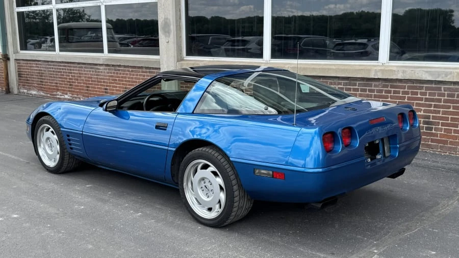 1992 Chevrolet Corvette C4 - Image 3 of 11