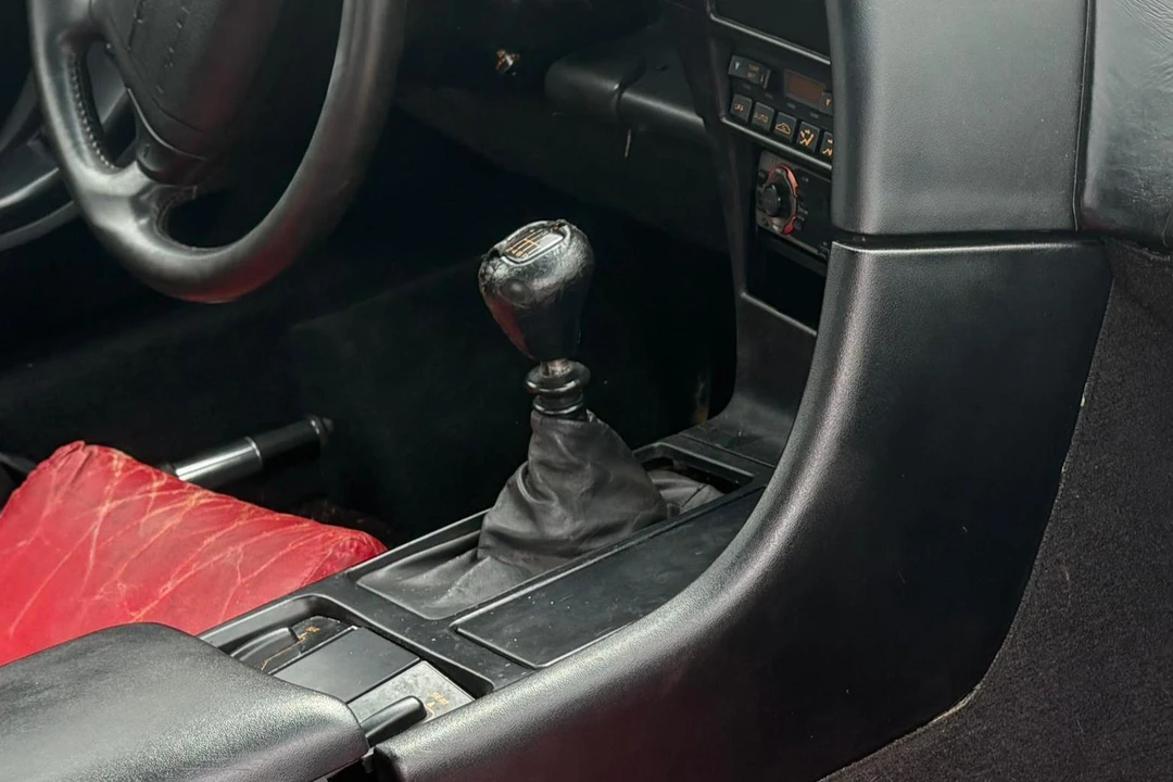 1992 Chevrolet Corvette C4 - Image 26 of 31