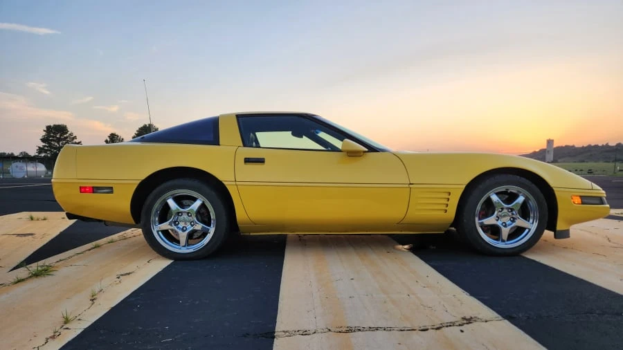 1992 Chevrolet Corvette C4 - Image 2 of 18