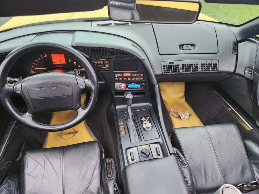 1992 Chevrolet Corvette C4 - Image 14 of 18