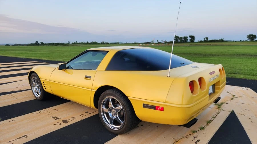 1992 Chevrolet Corvette C4 - Image 11 of 18