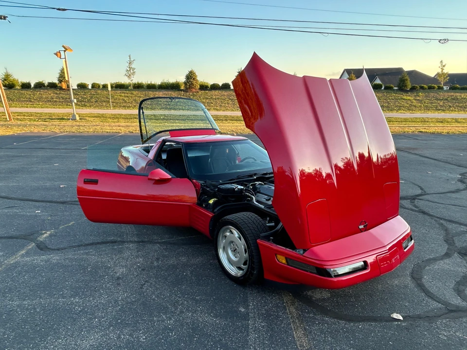 1992 Chevrolet Corvette C4 - Image 23 of 31