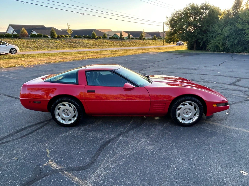 1992 Chevrolet Corvette C4 - Image 15 of 31
