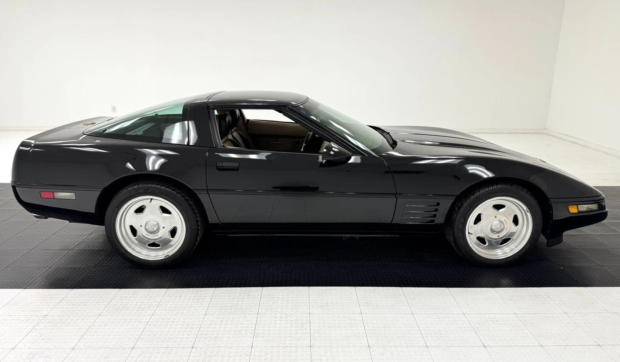 1992 Chevrolet Corvette C4 - Image 6 of 12