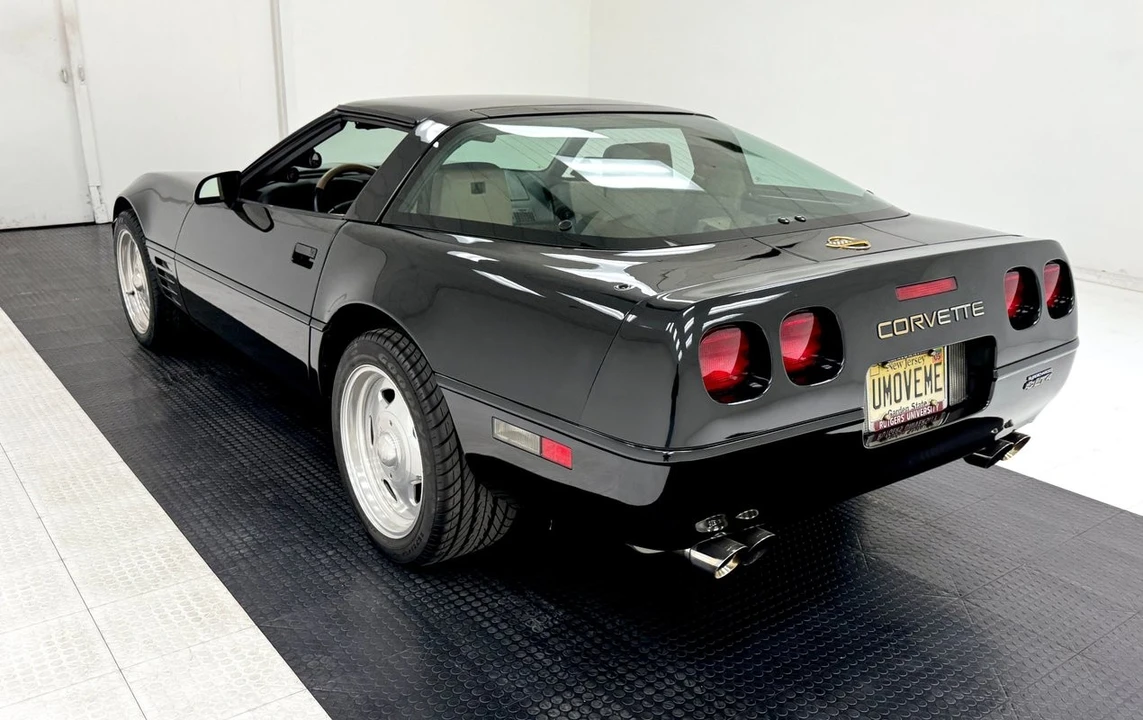 1992 Chevrolet Corvette C4 - Image 3 of 31